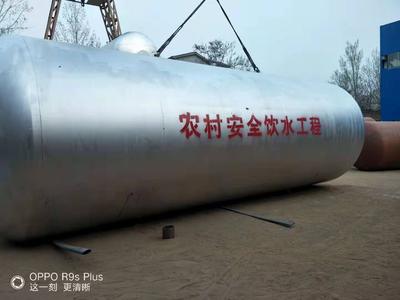 外保溫?zé)o塔供水設(shè)備