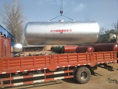 優(yōu)質(zhì)品牌質(zhì)量保證開封神龍廠家直銷各種型號無塔供水設(shè)備壓力罐