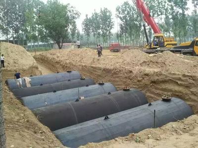 加油站油罐現(xiàn)場安裝